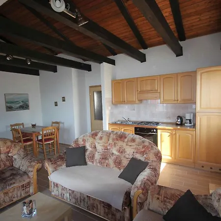 Zuppy Apartment